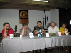Panel „Bohater czy fabuła” (od lewej): Andrzej Pilipiuk, Jacek Komuda, Jarosław Grzędowicz, Tomasz Bochiński i Maja Lidia Kossakowska